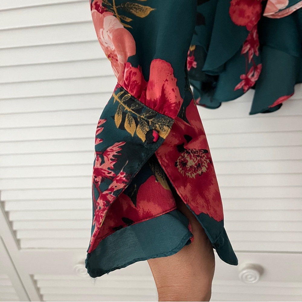 Misa Los Angeles green floral print ruffle peplum hem long sleeve blouse size S. - Picture 7 of 12